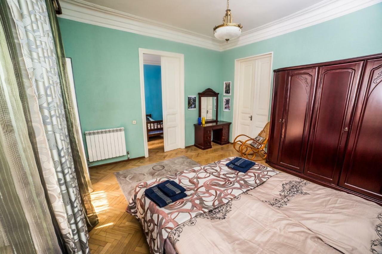 Gold District Apartment ティビリシ エクステリア 写真