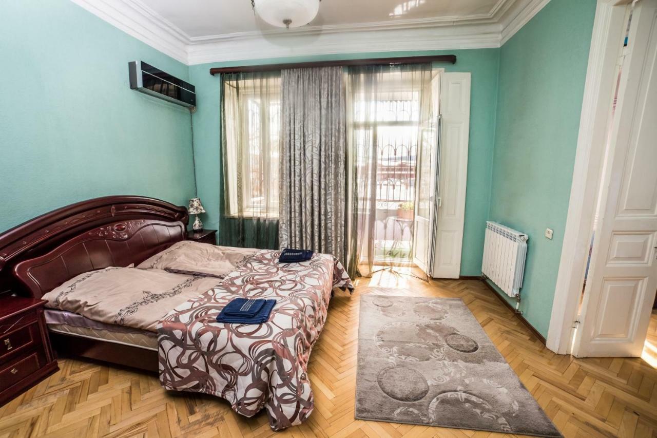Gold District Apartment ティビリシ エクステリア 写真