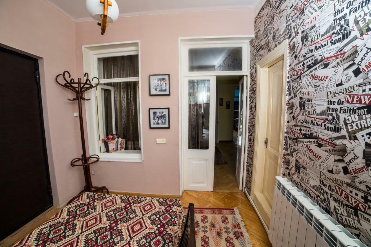 Gold District Apartment ティビリシ エクステリア 写真