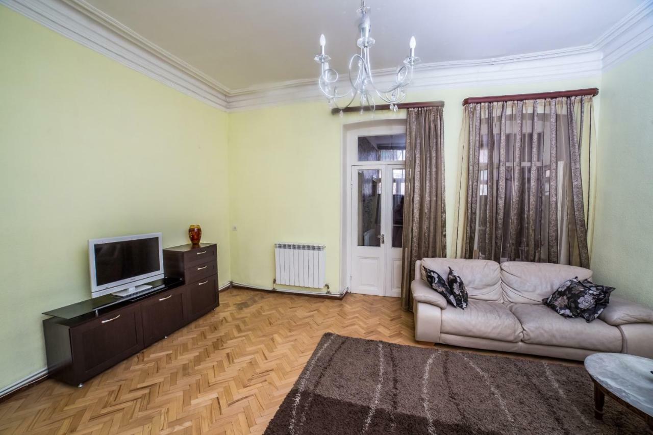 Gold District Apartment ティビリシ エクステリア 写真
