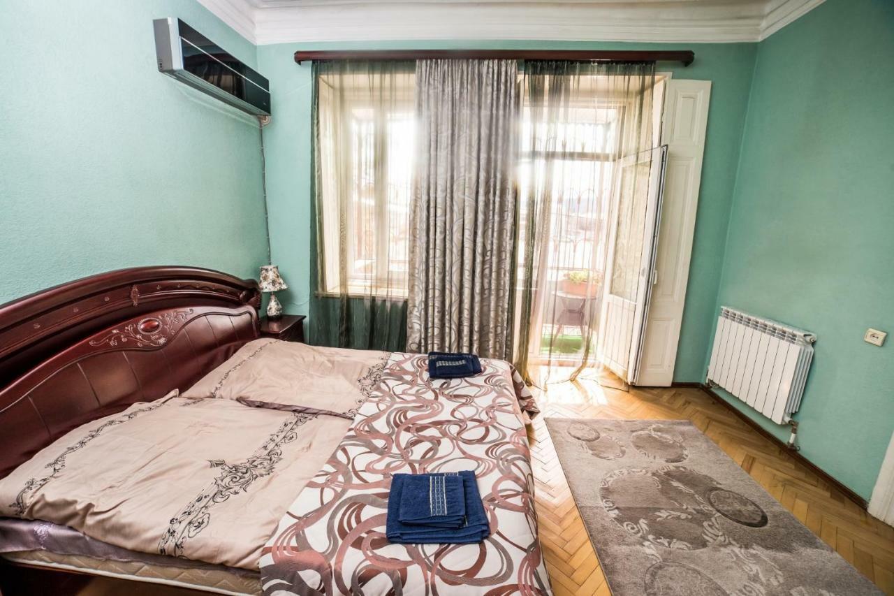 Gold District Apartment ティビリシ エクステリア 写真